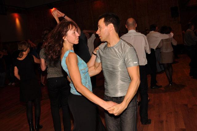 min 2011 12 04 station danse 093